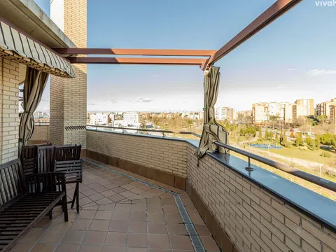 Penthouse - Photo 14