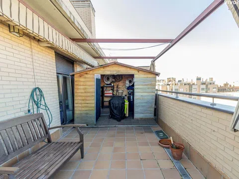 Penthouse - Photo 16