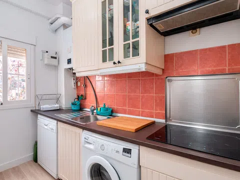 Flat in calle Sorbe - Photo 5