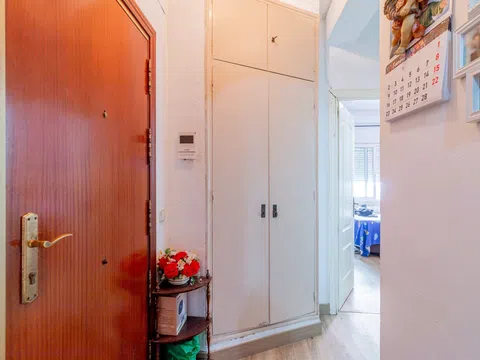 Flat in calle Sorbe - Photo 6