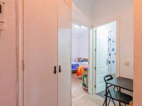 Flat in calle Sorbe - Photo 9