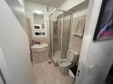 Flat in calle del Doctor Cirajas - Photo 3