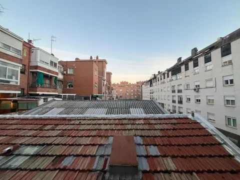 Flat in calle del Doctor Cirajas - Photo 9