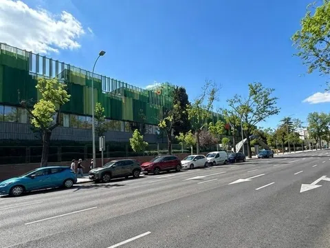 Flat in calle de Lucio del Valle - Photo 1