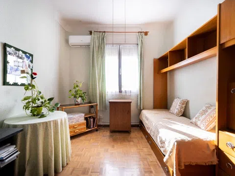 Flat in calle de Lucio del Valle - Photo 5
