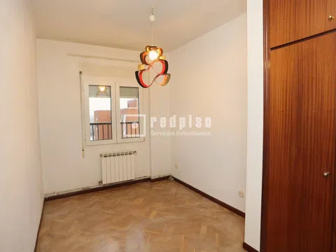 Flat in calle de Lillo - Photo 4