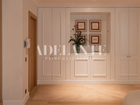 Flat in calle de Almadén - Photo 2