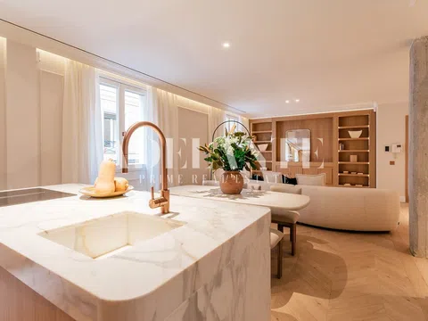 Flat in calle de Almadén - Photo 3