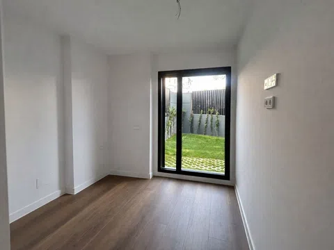 Flat in calle Bausá - Photo 5