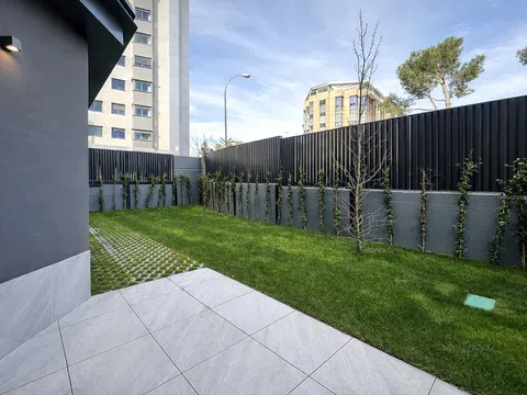 Flat in calle Bausá - Photo 8