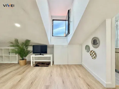 Flat in calle de Embajadores - Photo 1