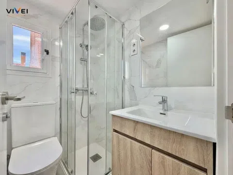 Flat in calle de Embajadores - Photo 11