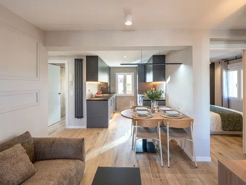 Flat in calle de Balaguer - Photo 1