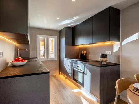 Flat in calle de Balaguer - Photo 8