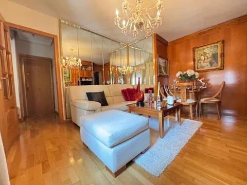 Flat in calle Esteban de Arteaga - Photo 1