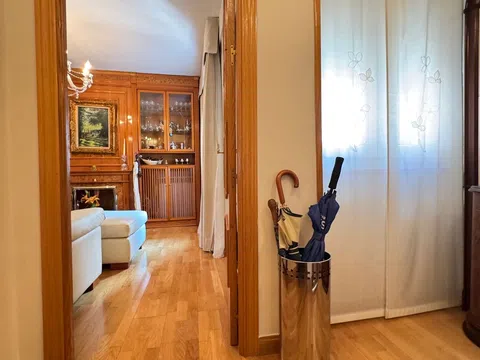Flat in calle Esteban de Arteaga - Photo 2