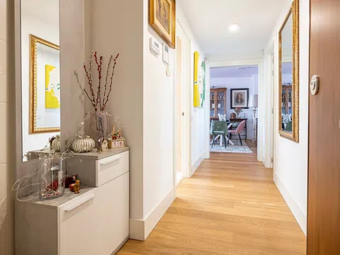 Flat in avenida de Secundino Zuazo - Photo 13