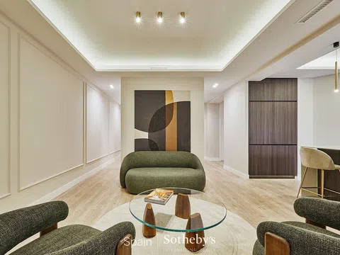 Flat in calle de José Ortega y Gasset - Photo 5