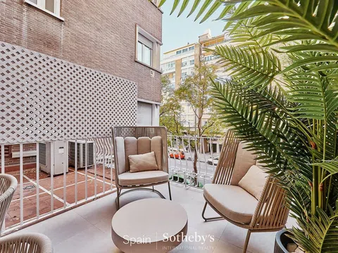 Flat in calle de José Ortega y Gasset - Photo 7