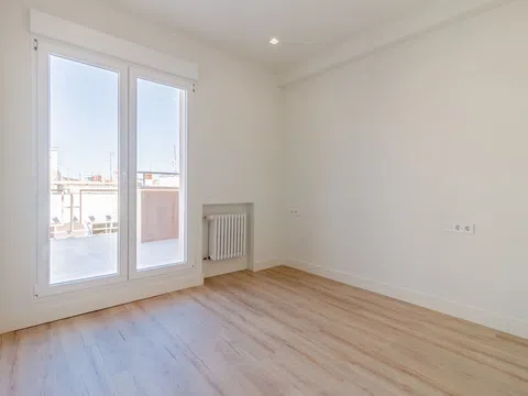Flat in avenida del General Perón - Photo 4