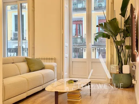 Flat in calle del Ave María - Photo 2