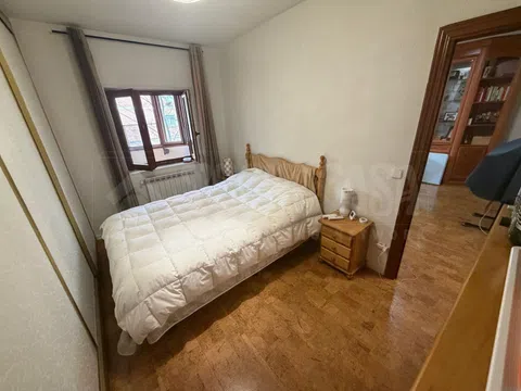 Flat in calle Santa Coloma - Photo 13
