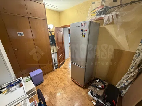 Flat in calle Santa Coloma - Photo 16