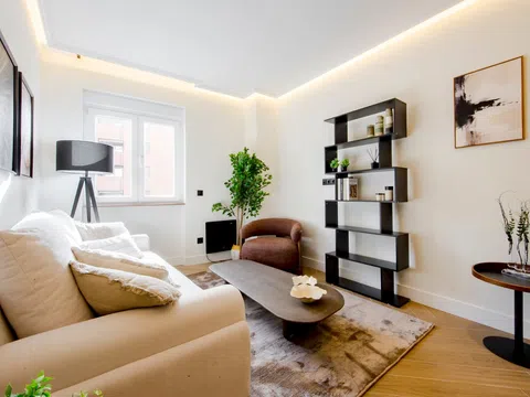 Flat in calle de Antonia Mercé - Photo 3