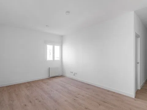 Flat in plaza de Verín - Photo 3