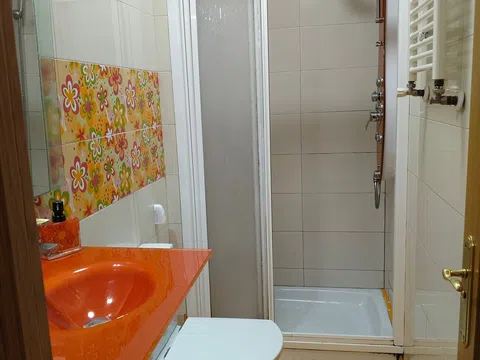 Flat - Photo 12