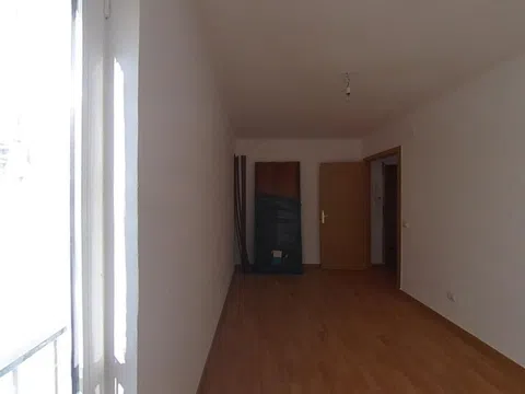 Flat in calle Dolores Armengot - Photo 2