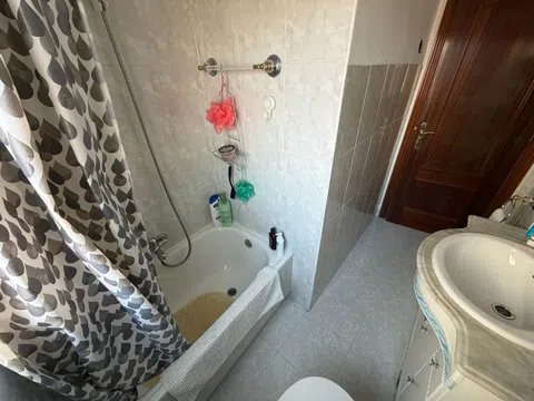 Flat in calle Emilio Raboso - Photo 11