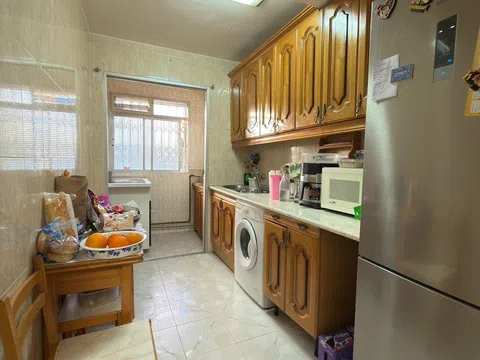 Flat in calle de Puentelarra - Photo 3