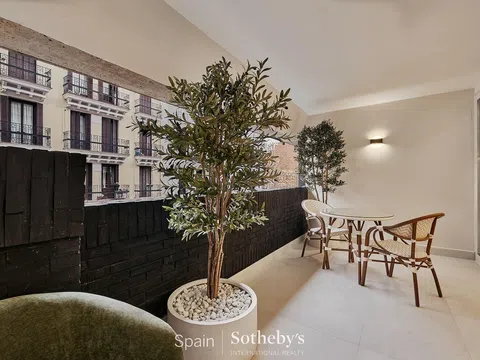 Flat in calle de Don Ramón de la Cruz - Photo 2