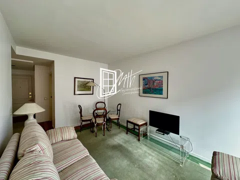 Flat in CL Diego De Leon - Photo 1