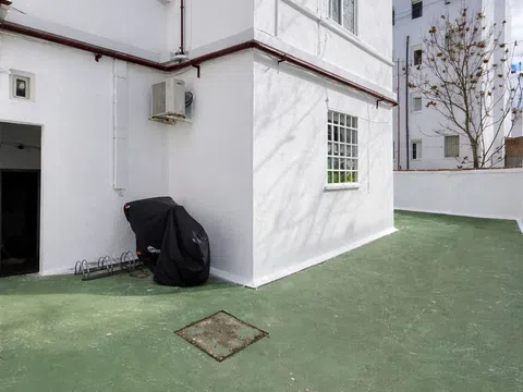 Flat in calle Alcatraz - Photo 17