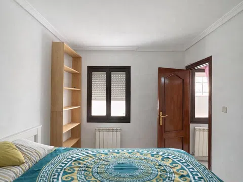 Flat in calle Alcatraz - Photo 9