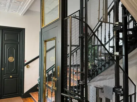 Flat in calle de Zorrilla - Photo 2