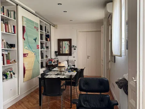 Flat in calle de Zorrilla - Photo 3