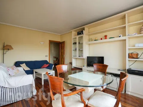 Flat in calle Santiago Rusiñol - Photo 6
