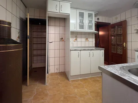 Terraced house in CL Peñarroya - Photo 11