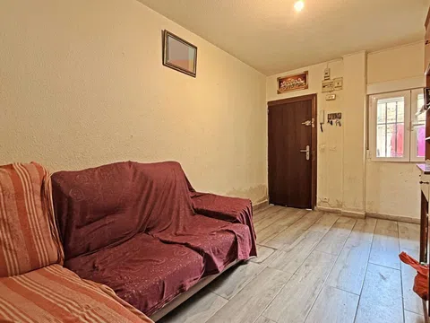 Flat in calle de Vicente Carballal - Photo 2