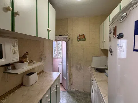 Flat in calle Arechavaleta - Photo 4