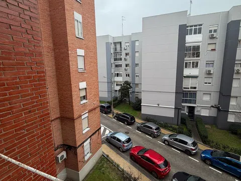 Flat in calle Arechavaleta - Photo 9
