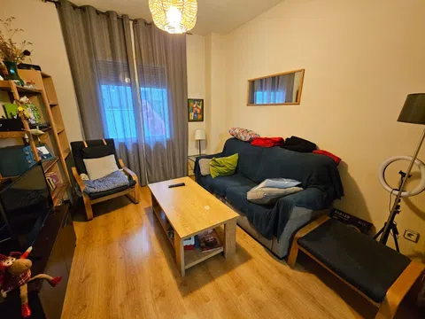 Flat in calle de Cáceres - Photo 6