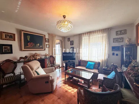 Flat in calle de Caramuel - Photo 5