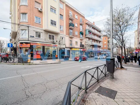 Flat in calle de Ramón Luján - Photo 15