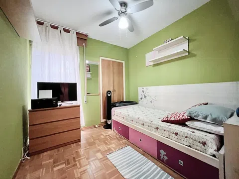 Flat in calle de Puentelarra - Photo 11