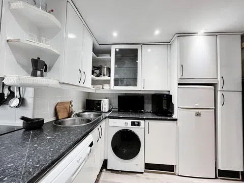 Flat in calle de Puentelarra - Photo 4
