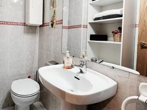 Flat in calle de Puentelarra - Photo 10
